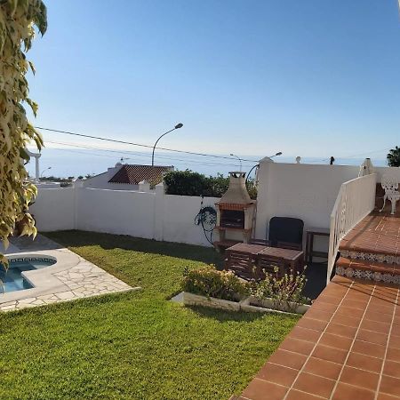 Villa - zeezicht, zwembad Nerja Buitenkant foto