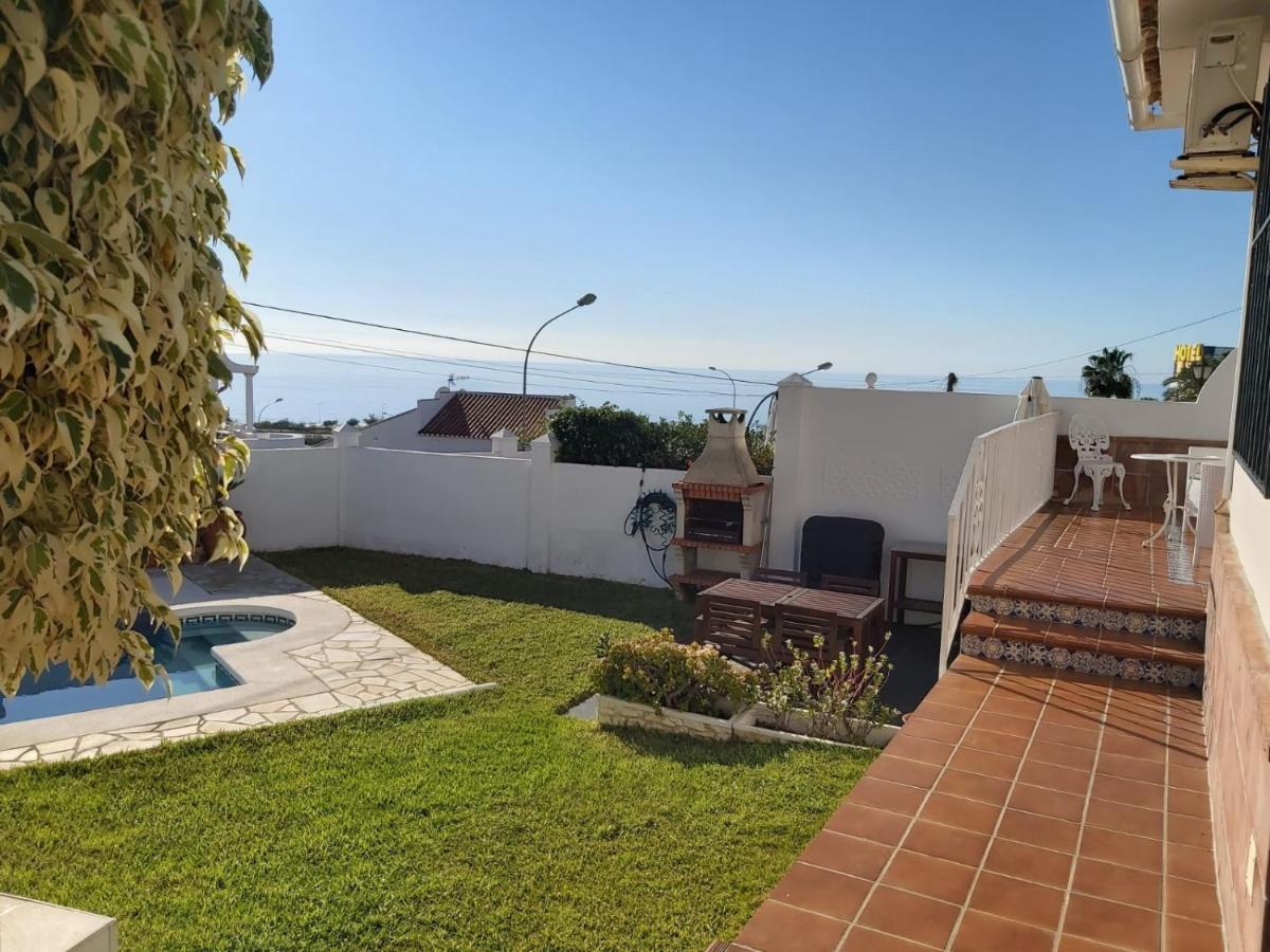 Villa - zeezicht, zwembad Nerja Buitenkant foto