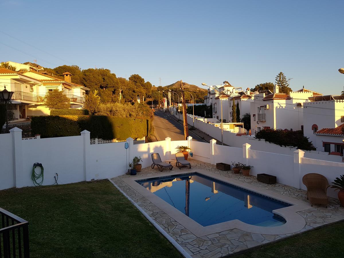 Villa - zeezicht, zwembad Nerja Buitenkant foto
