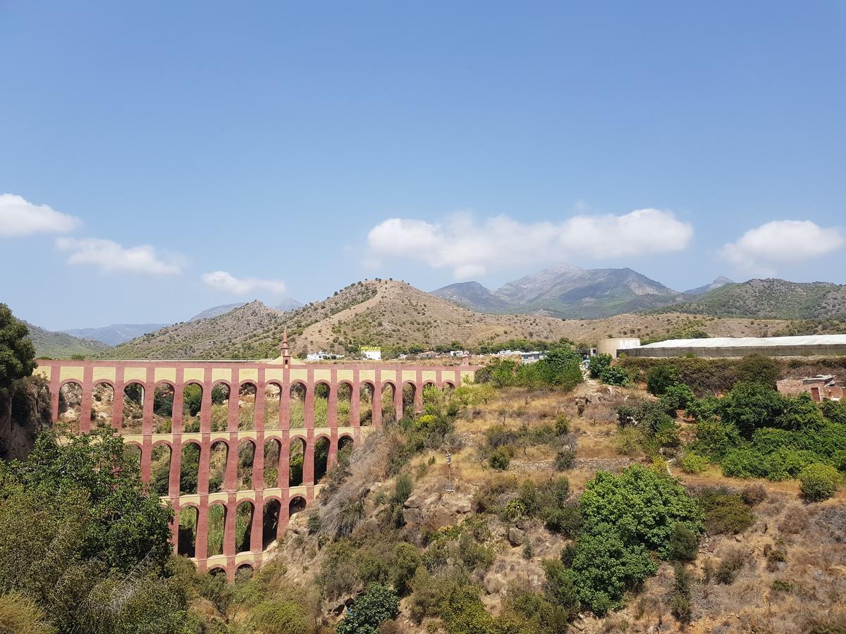Villa - zeezicht, zwembad Nerja Buitenkant foto